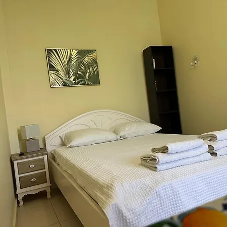 Sweet With Garden Appartement